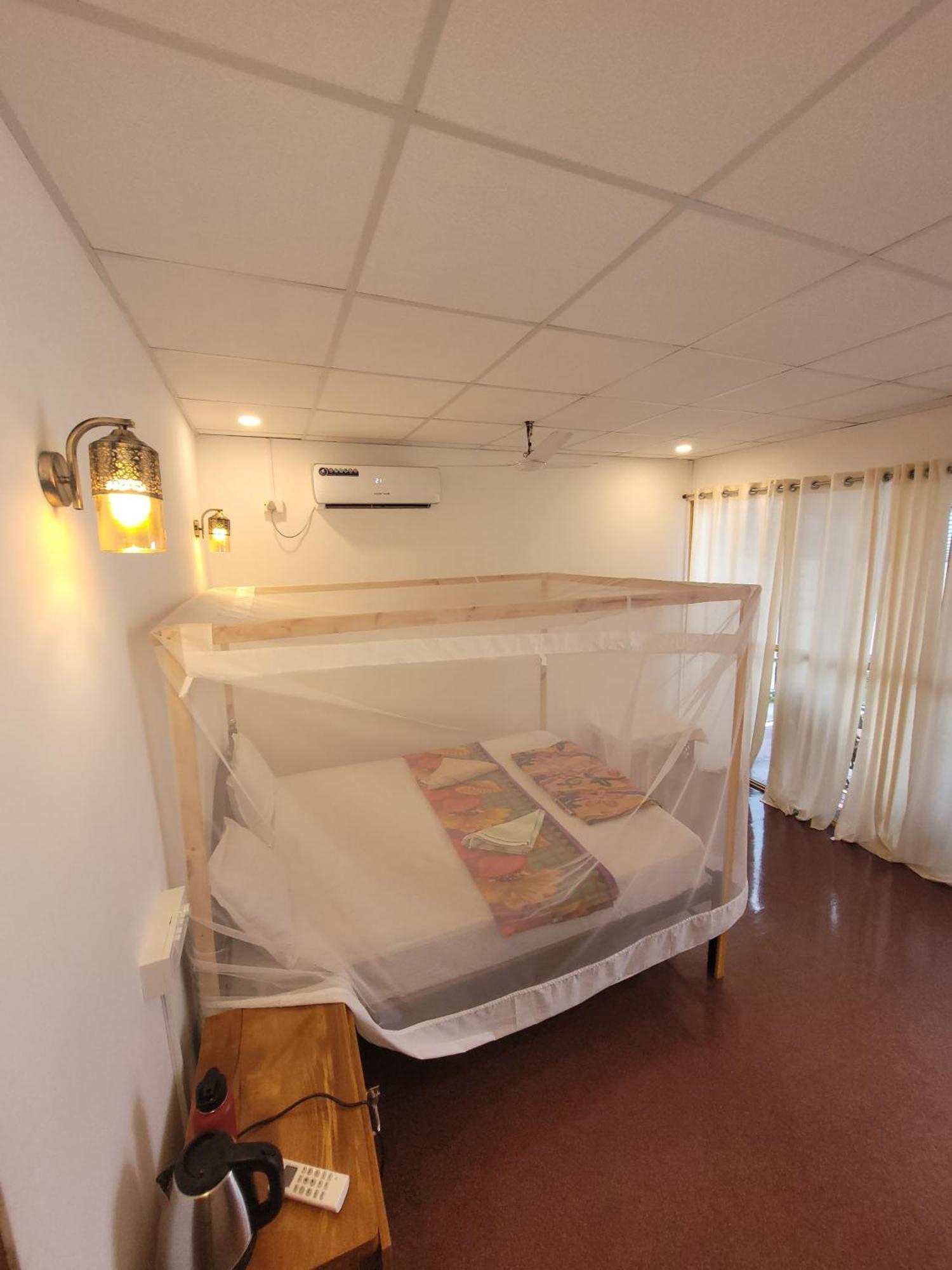 Kashinath Huts Bed & Breakfast